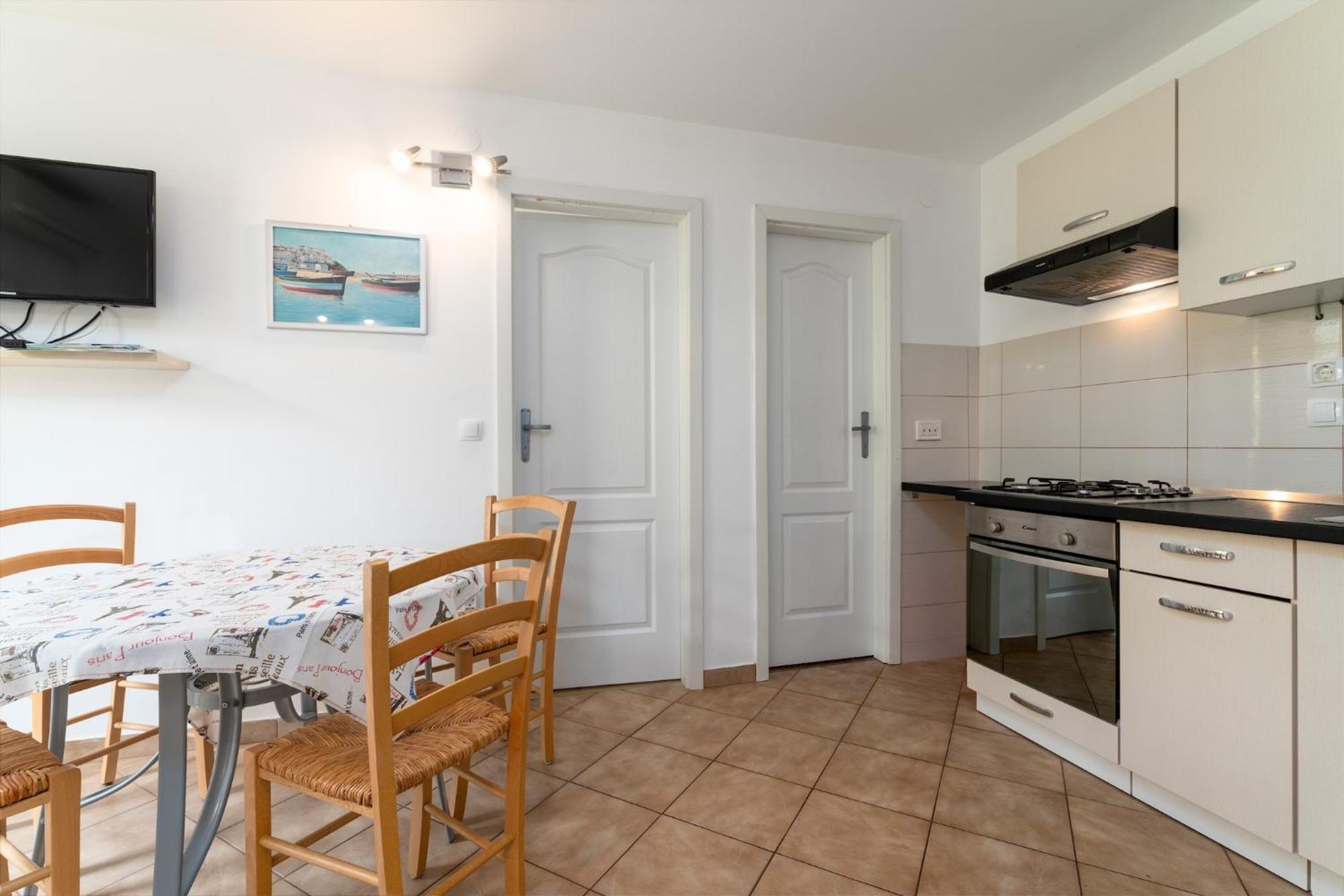 Apartments With A Parking Space Baska, Krk - 13907 部屋 写真