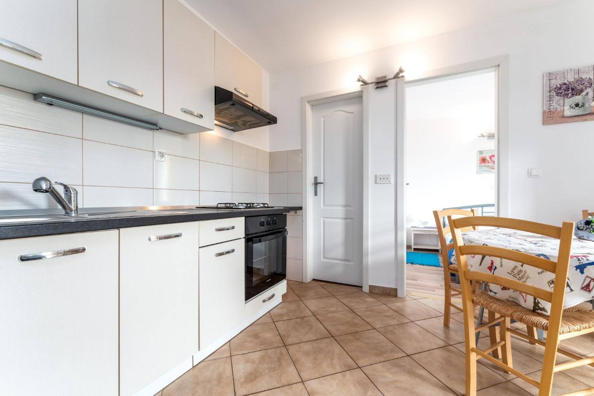 Apartments With A Parking Space Baska, Krk - 13907 部屋 写真